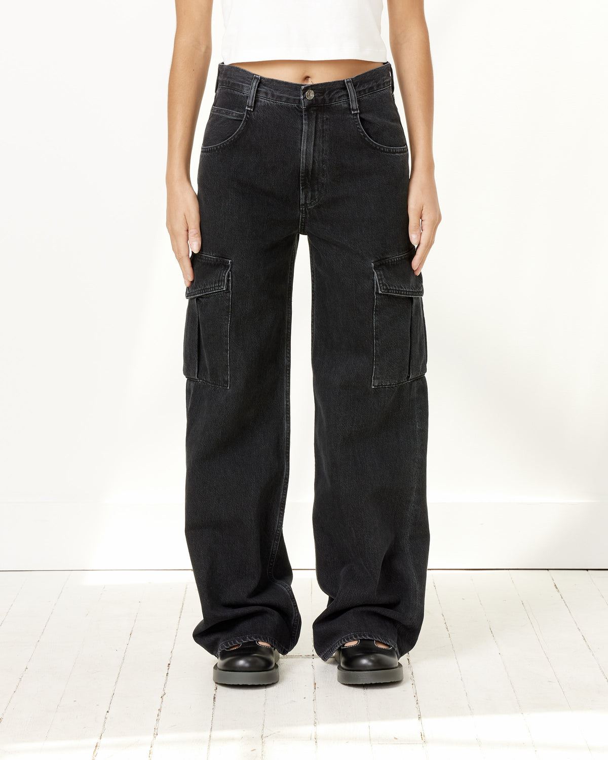 We have the best prices and Premium Minka Cargo Jean AGOLDE on our website